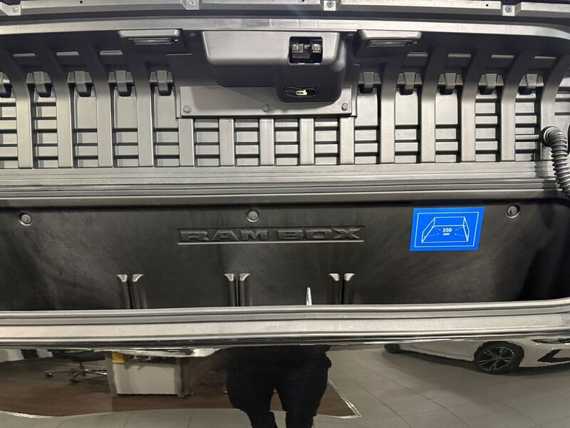 Dodge Ram vaihtoauto