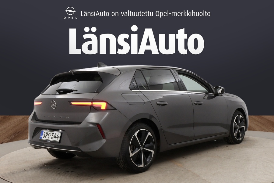 Opel Astra vaihtoauto