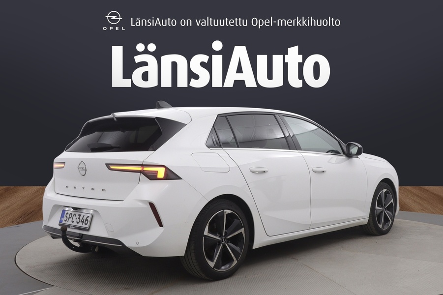 Opel Astra vaihtoauto