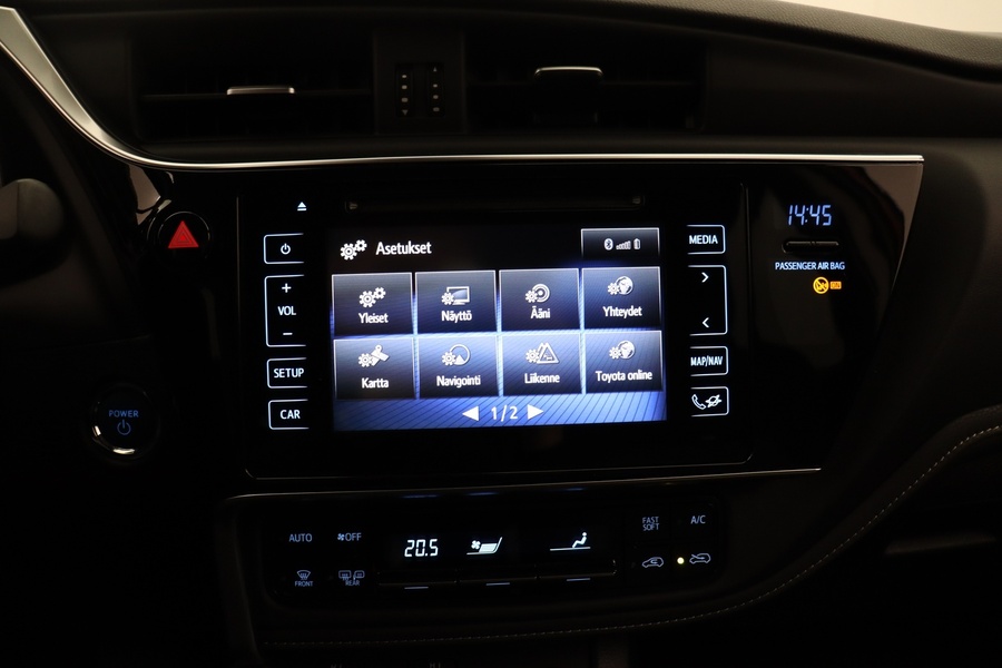 Toyota Auris vaihtoauto