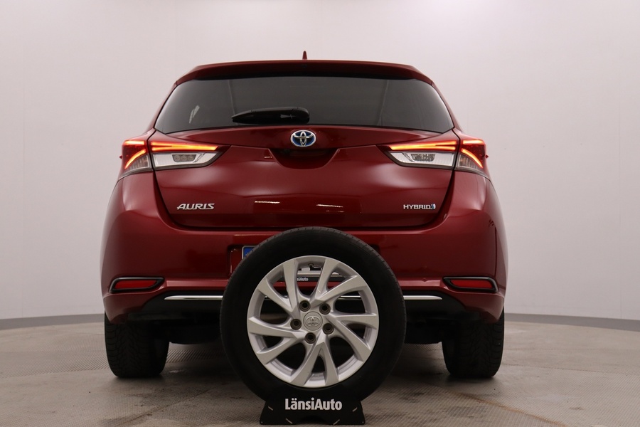 Toyota Auris vaihtoauto