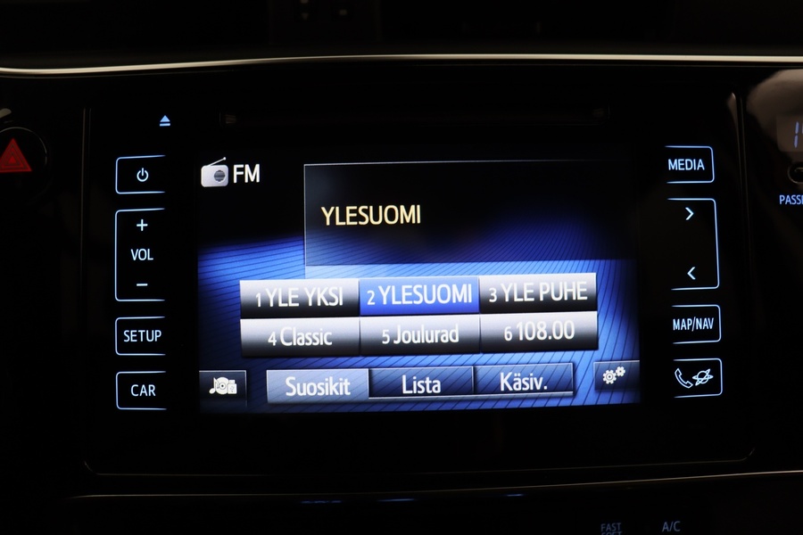 Toyota Auris vaihtoauto