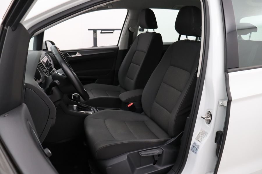 Volkswagen Golf Sportsvan vaihtoauto