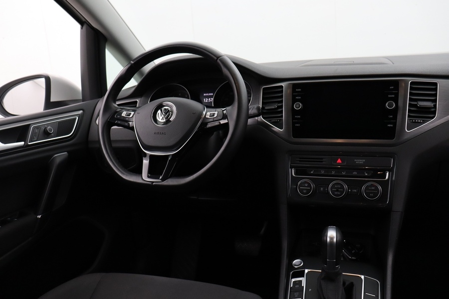Volkswagen Golf Sportsvan vaihtoauto