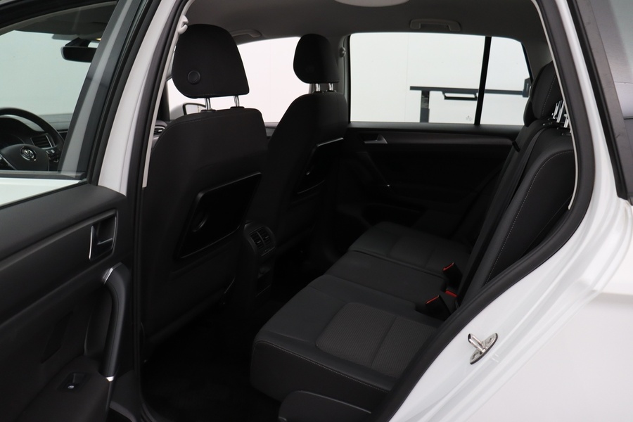 Volkswagen Golf Sportsvan vaihtoauto