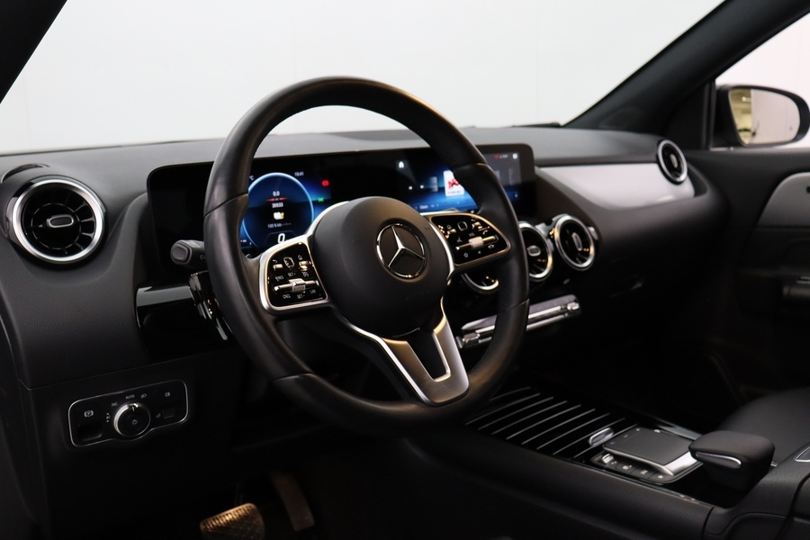 Mercedes-Benz GLA vaihtoauto