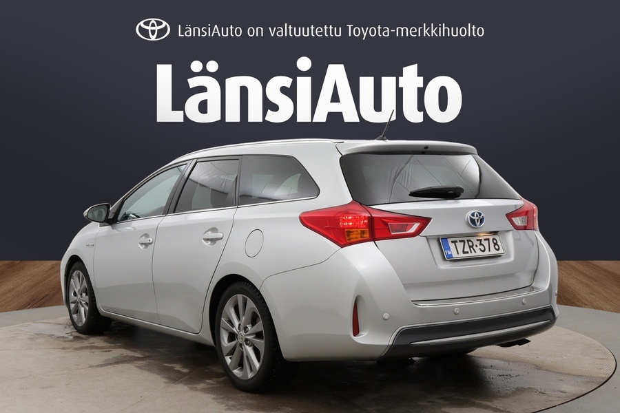 Toyota Auris vaihtoauto