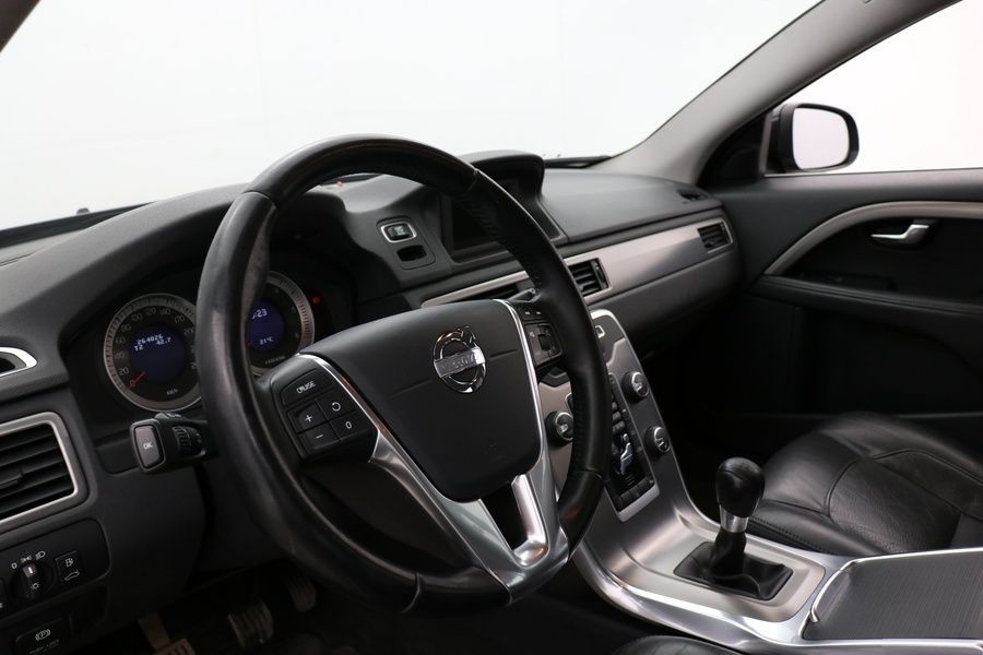 Volvo V70 vaihtoauto