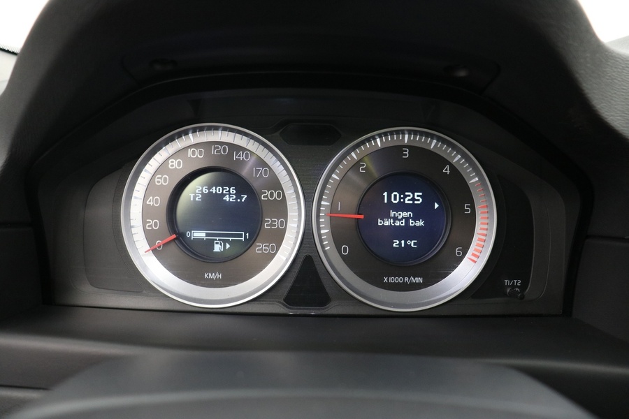 Volvo V70 vaihtoauto