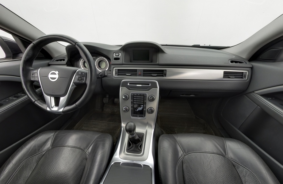 Volvo V70 vaihtoauto