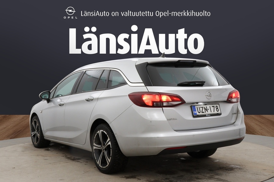 Opel Astra vaihtoauto