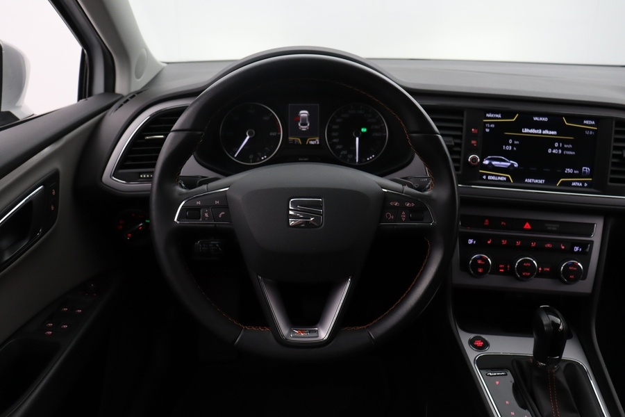 SEAT Leon X-Perience vaihtoauto
