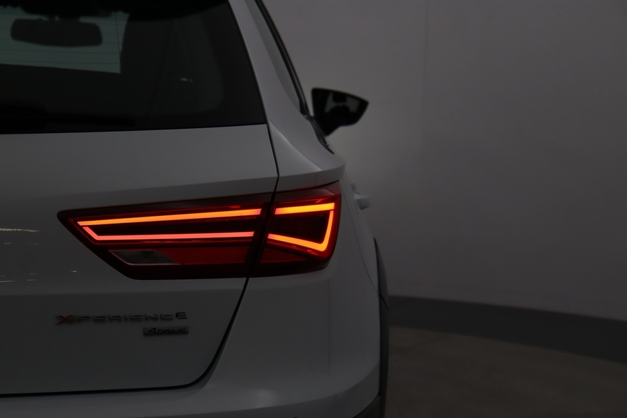 SEAT Leon X-Perience vaihtoauto