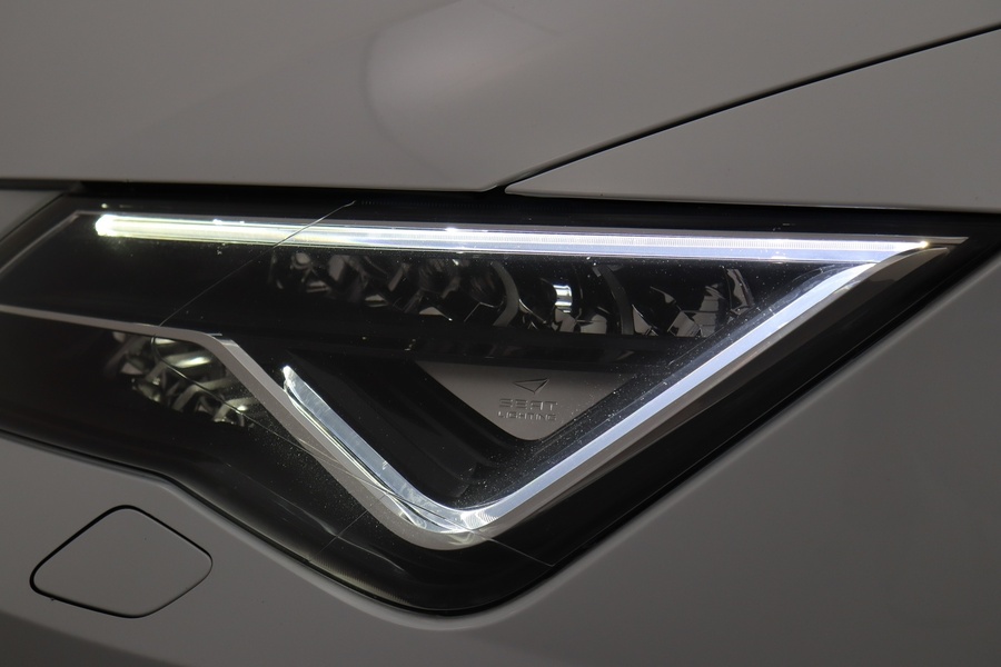 SEAT Leon X-Perience vaihtoauto