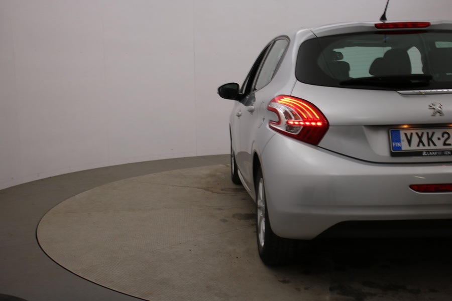 Peugeot 208 vaihtoauto