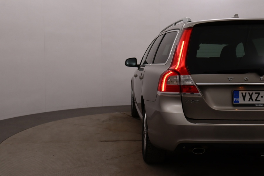 Volvo V70 vaihtoauto
