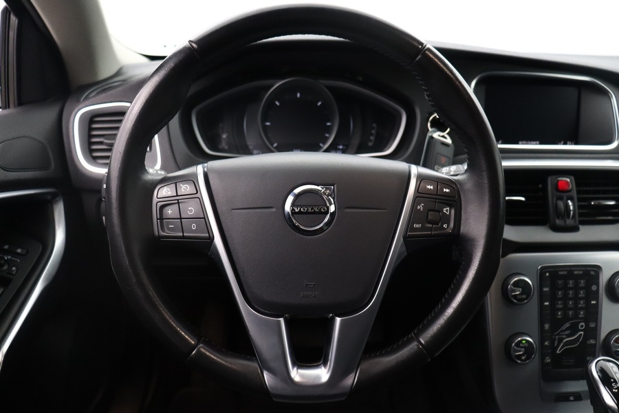 Volvo V40 Cross Country vaihtoauto