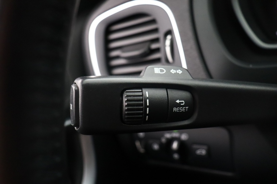 Volvo V40 Cross Country vaihtoauto