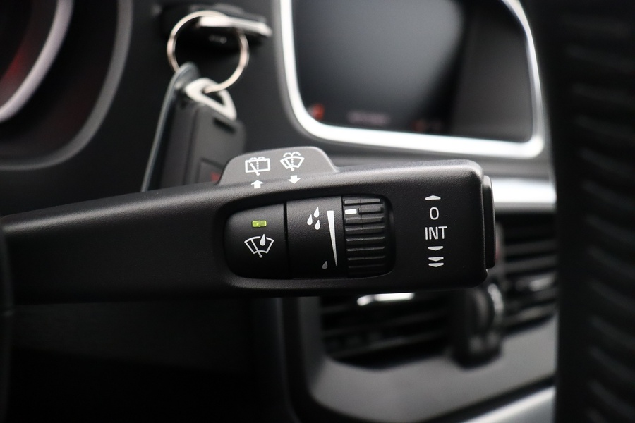 Volvo V40 Cross Country vaihtoauto