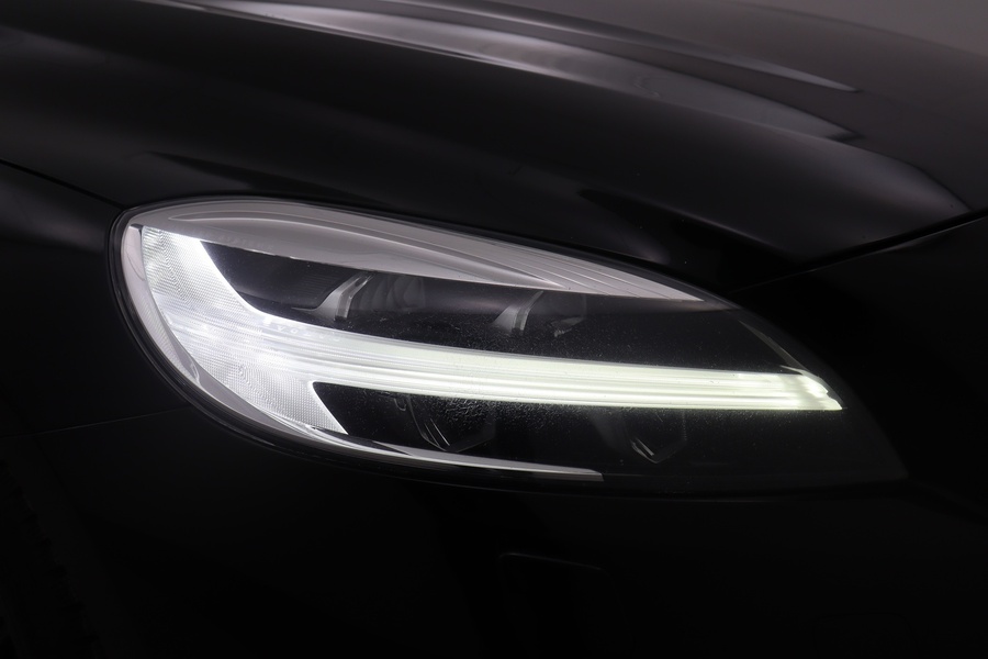 Volvo V40 Cross Country vaihtoauto