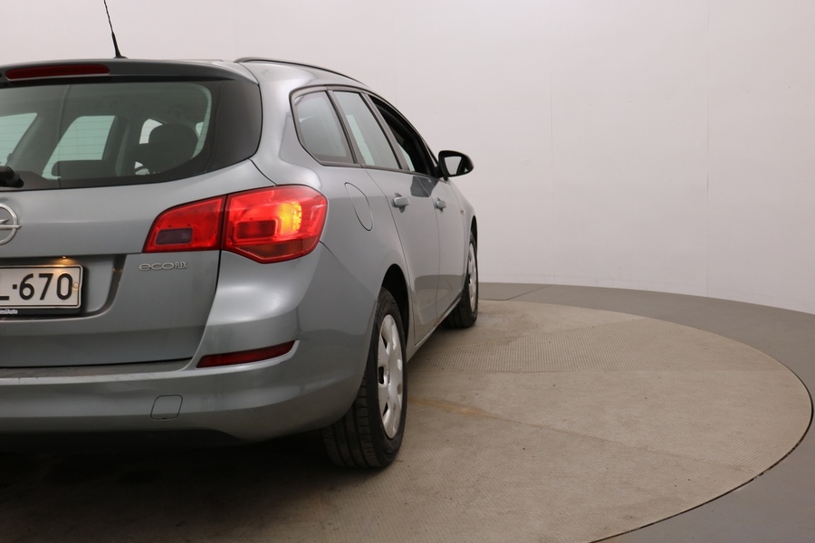 Opel Astra vaihtoauto
