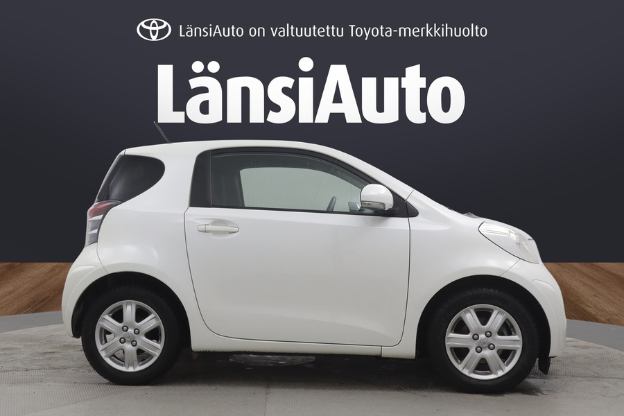 Toyota iQ vaihtoauto