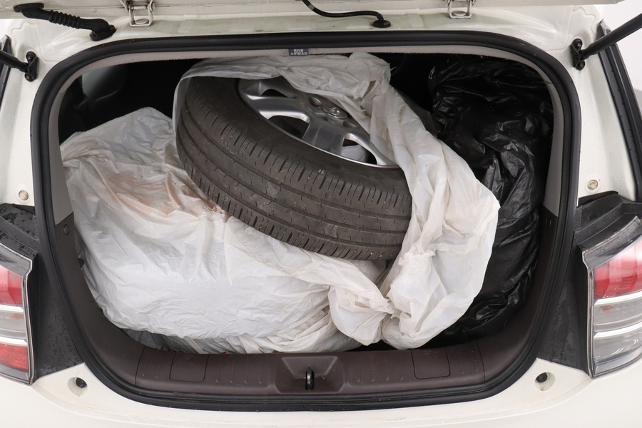 Toyota iQ vaihtoauto