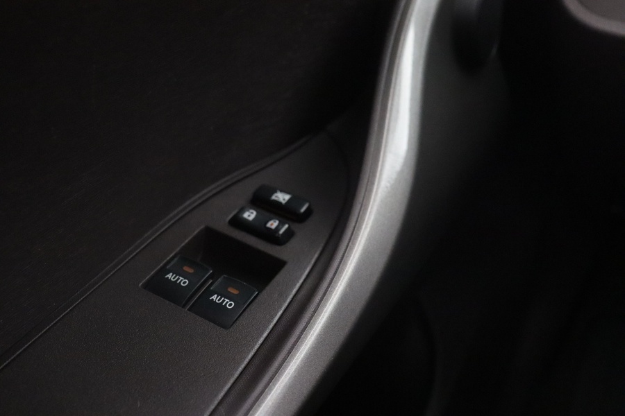 Toyota iQ vaihtoauto