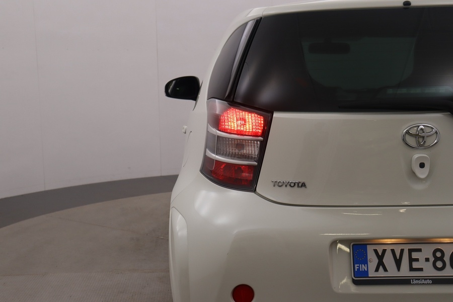 Toyota iQ vaihtoauto