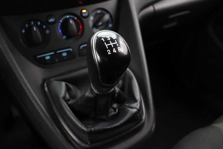 Ford Transit Connect vaihtoauto