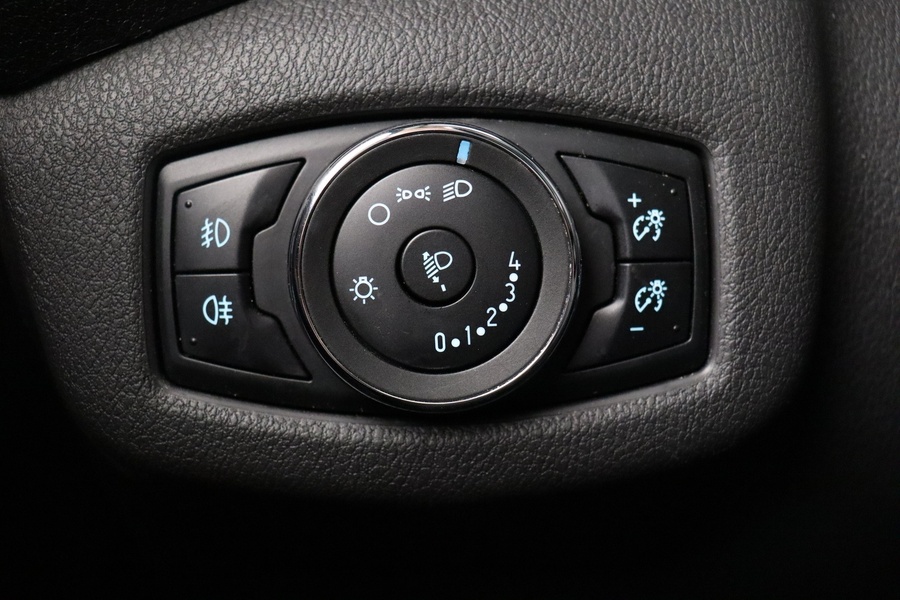 Ford Transit Connect vaihtoauto