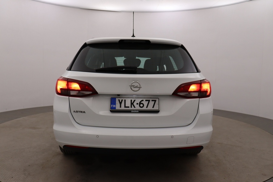 Opel Astra vaihtoauto