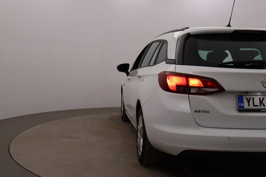 Opel Astra vaihtoauto