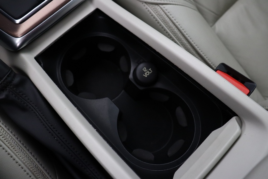 Volvo V40 Cross Country vaihtoauto