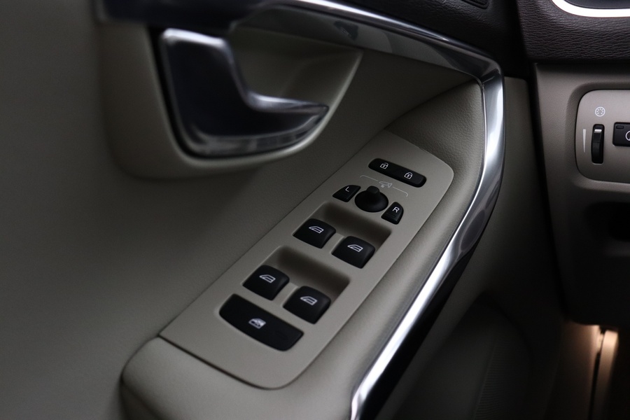 Volvo V40 Cross Country vaihtoauto