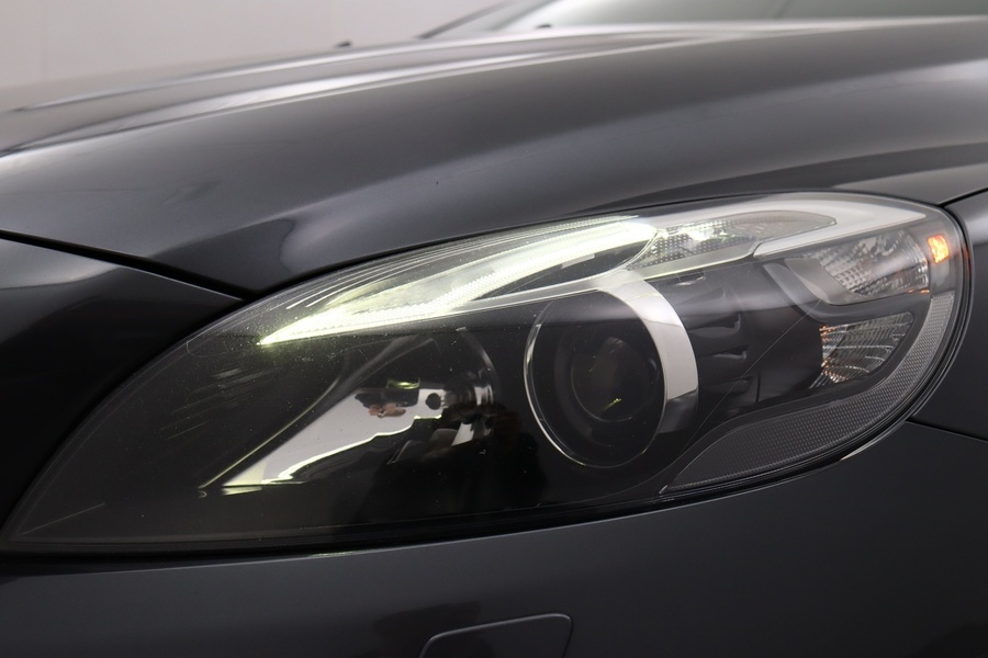 Volvo V40 Cross Country vaihtoauto