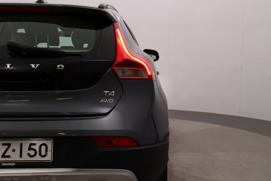 Volvo V40 Cross Country vaihtoauto
