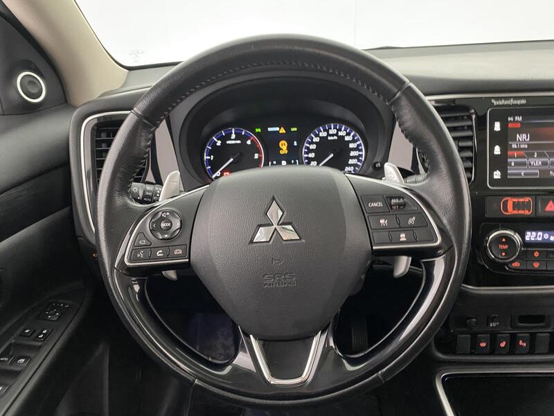 Mitsubishi Outlander vaihtoauto