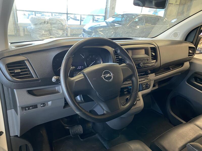 Opel Vivaro vaihtoauto