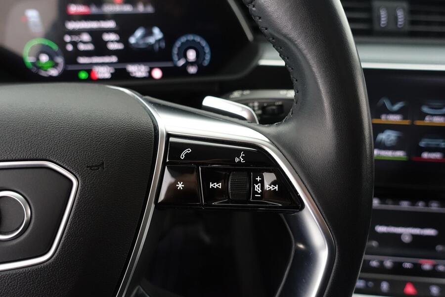 Audi e-tron vaihtoauto