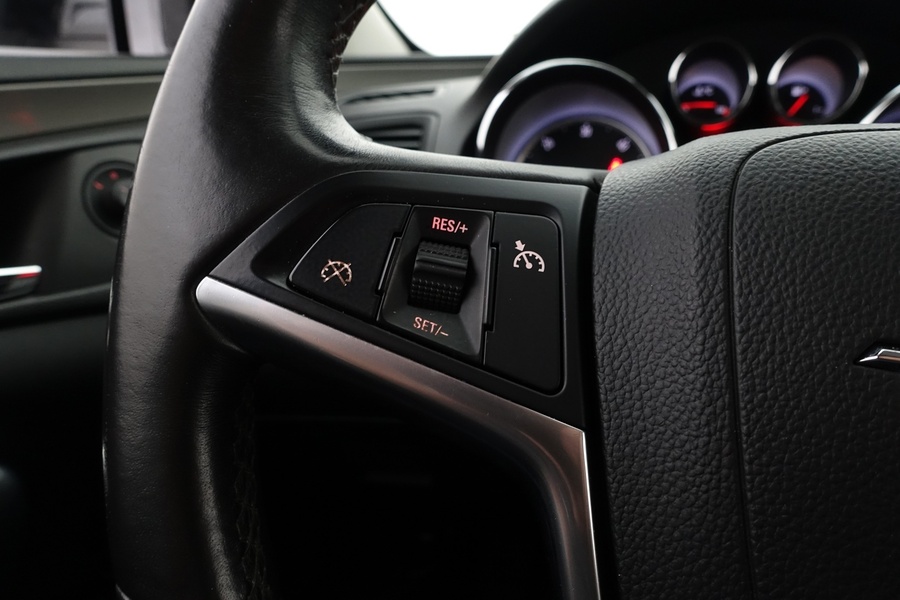 Opel Insignia vaihtoauto