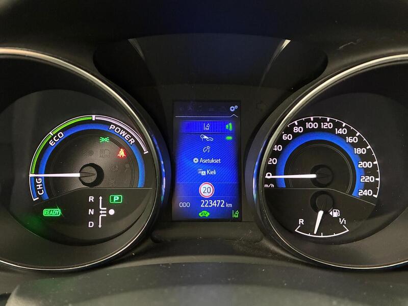 Toyota Auris vaihtoauto