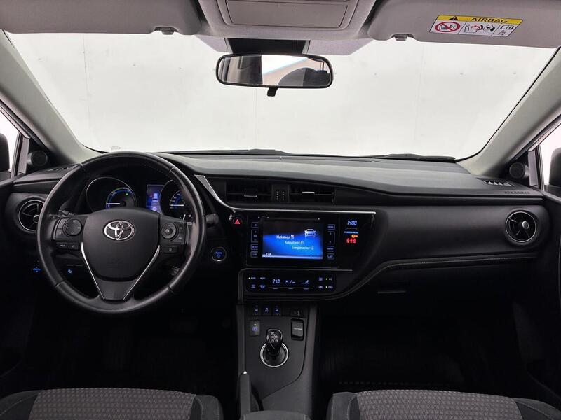 Toyota Auris vaihtoauto