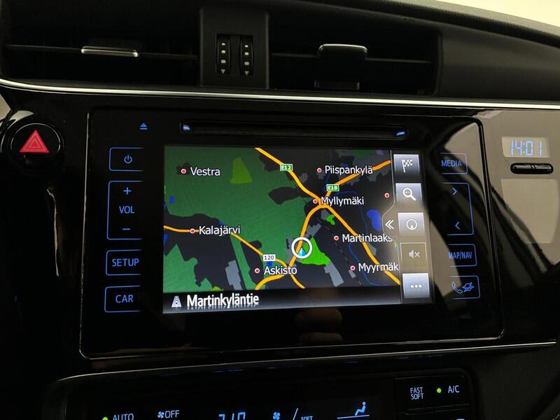 Toyota Auris vaihtoauto