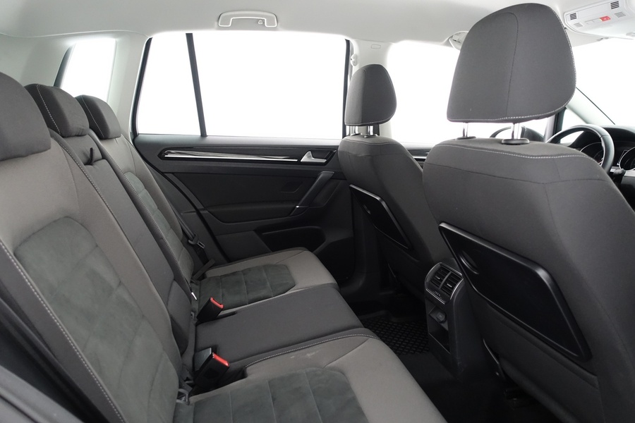 Volkswagen Golf Sportsvan vaihtoauto