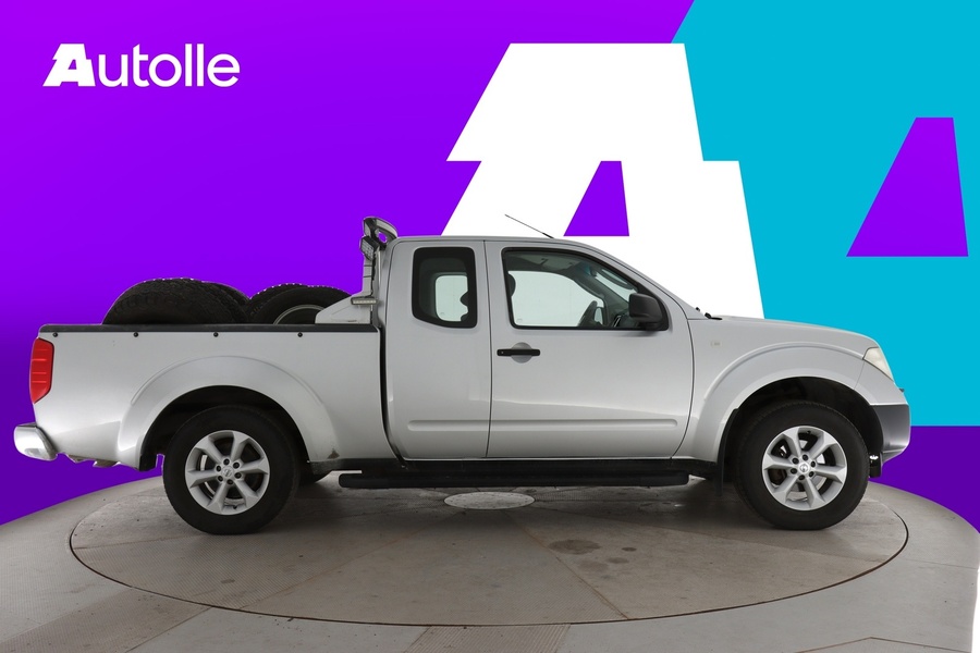 Nissan Navara vaihtoauto