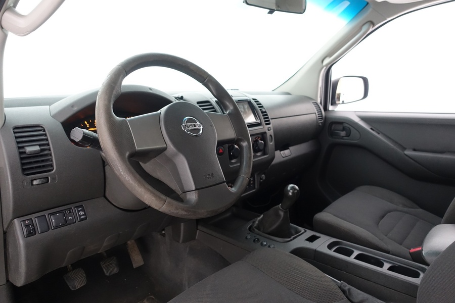 Nissan Navara vaihtoauto