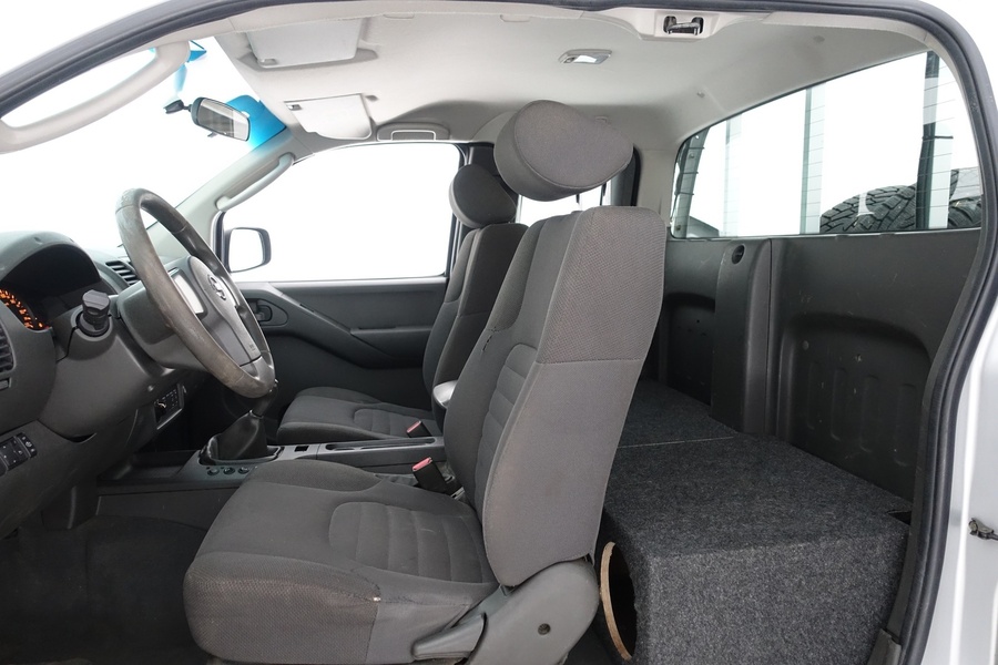 Nissan Navara vaihtoauto