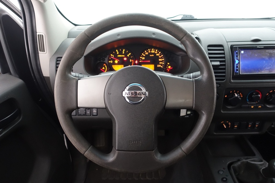 Nissan Navara vaihtoauto