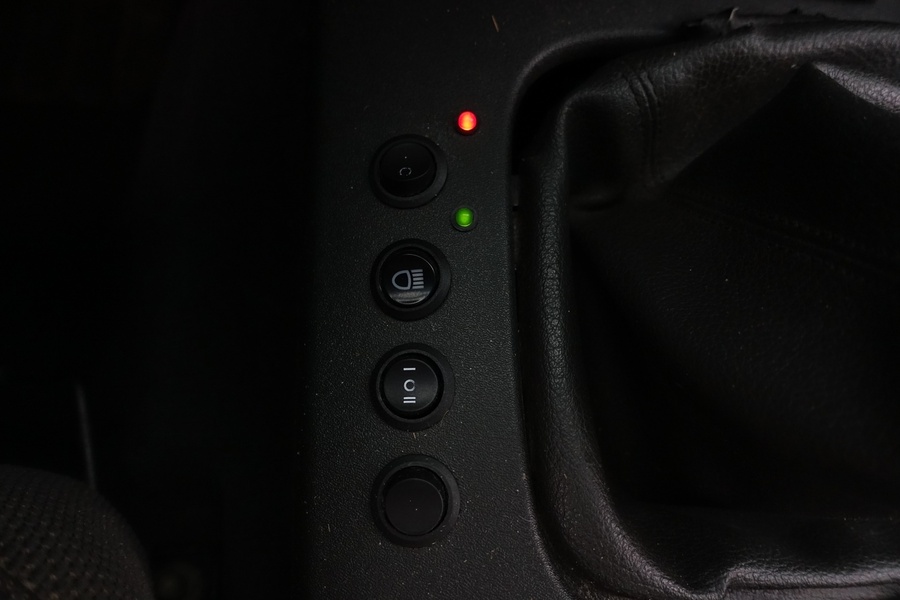 Nissan Navara vaihtoauto